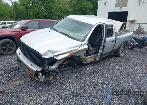 2010 Dodge Ram 1500 Slt/Sport/Trx z USA, uszkodzony, nr VIN 1D7RV1GT6AS123182